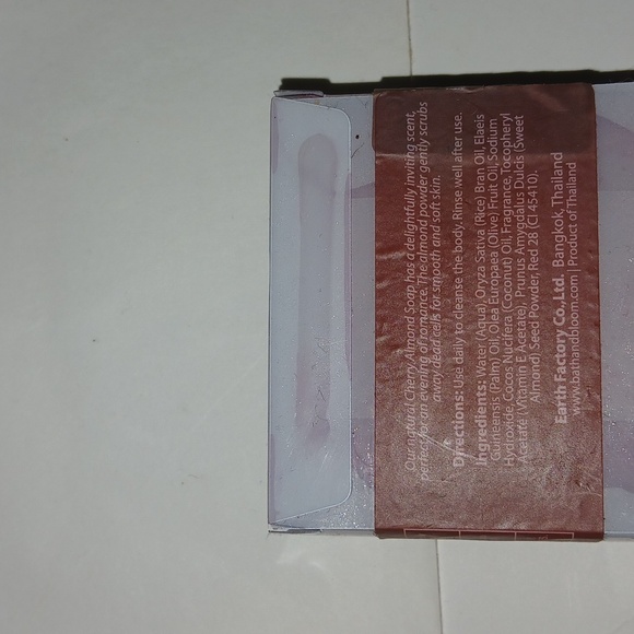 BATH and BLOOM SOAP 80G Full Size relax with natural scented Cherry Almon d NWT - Picture 3 of 5